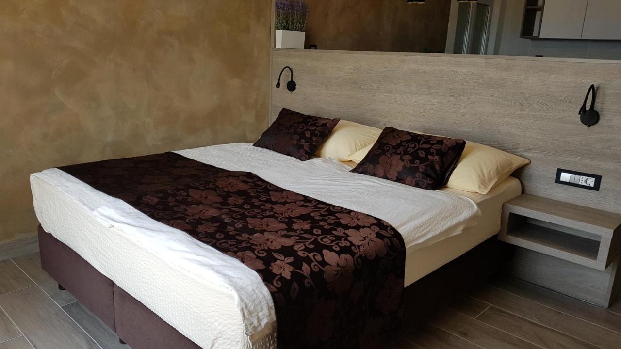 Premium Appartments Suha Punta Kampor 外观 照片